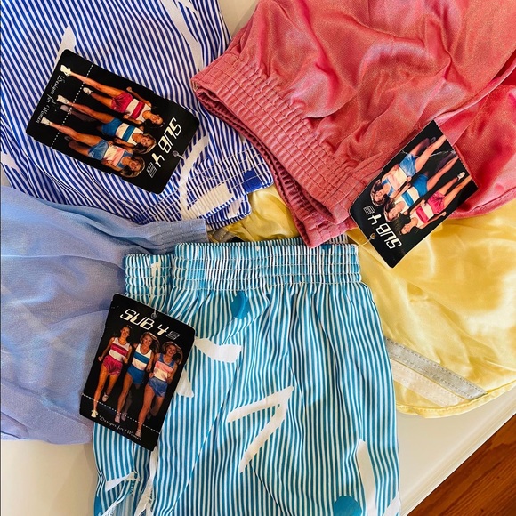 ❤️🙌Authentic 1980s Sub 4 Shorts - Picture 3 of 14